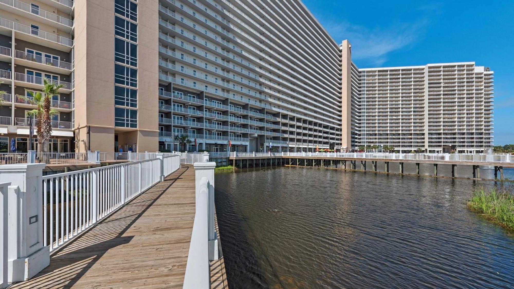 Laketown Wharf 613! Ocean View, 1 Bd, 2 Bath, And Amazing Amenities! Villa Panama City Beach Esterno foto